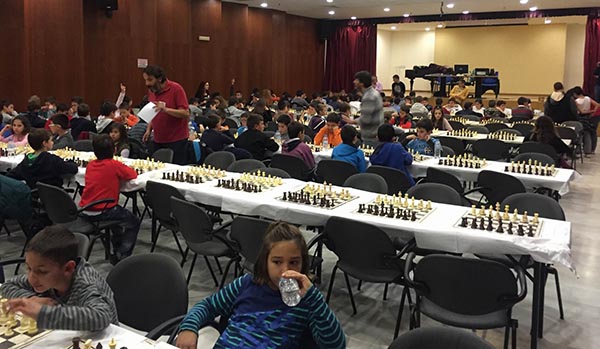 Με επιτυχία το 2ο σχολικό Πρωτάθλημα Σκάκι στις Αχαρνές