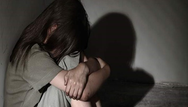 Για απόπειρα βιασμού της ανιψιάς του συνελήφθη 44χρονος στο Καματερό