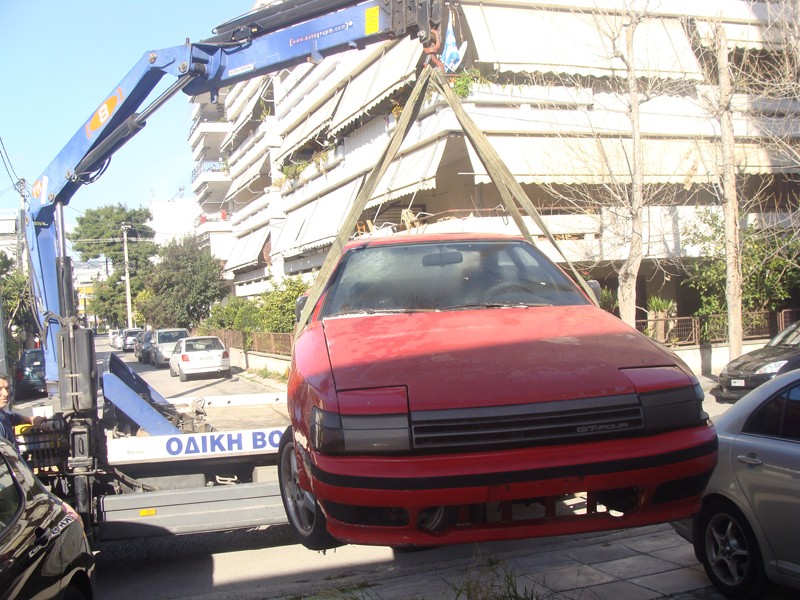 περισυλλογής των εγκαταλελειμμένων οχημάτων στον Δήμο Αγίων Αναργύρων-Καματερού
