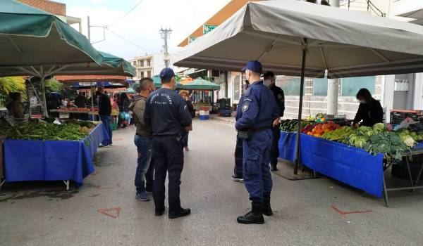 Εντατικοί έλεγχοι της Δημοτικής Αστυνομίας Αχαρνών για την αντιμετώπιση του παραεμπορίου