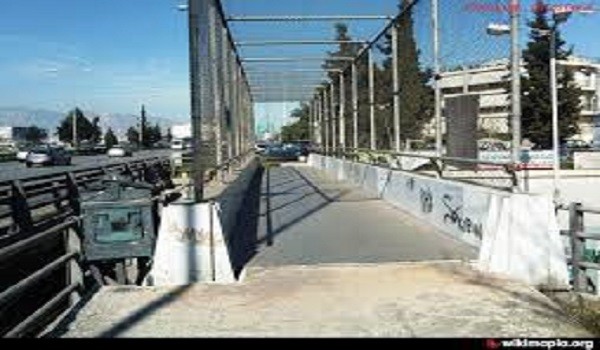 “Βουτιά” θανάτου γυναίκας από την Πεζογέφυρα της Μεταμόρφωσης