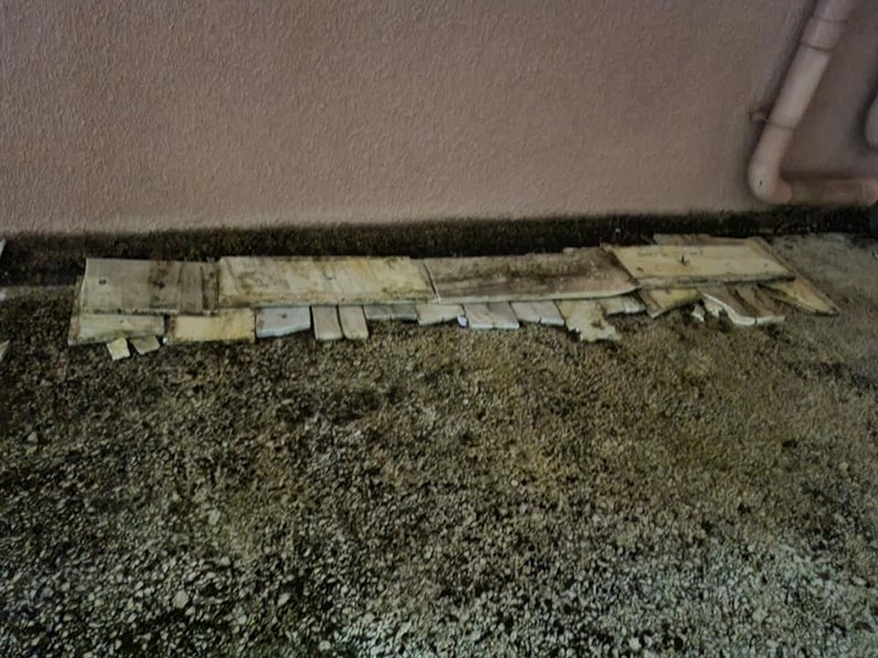 3ο Δημοτικό Άνω Λιοσίων, ζημιές, πέτρες, ξύλα, Ζωφριά, Γιάννης Κρεμύδας, Πρωτοβάθμια Σχολική Επιτροπή,