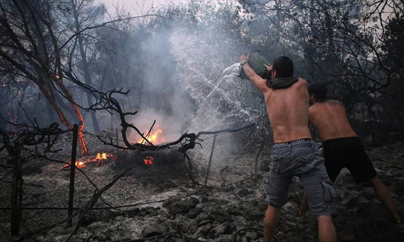 Πυρκαγιές στην Αττική: Ανθρωπιστική βοήθεια για τους πληγέντες συγκεντρώνουν αντιπεριφέρεια Δυτικής Αττικής και Δυτικού Τομέα Αθηνών