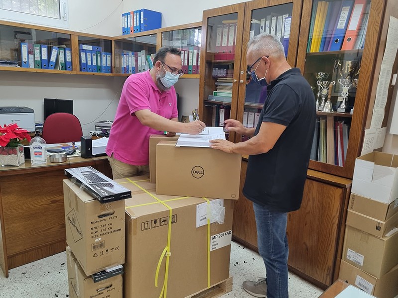 Δήμος Φυλής: Πλήρως έτοιμα Γυμνάσια και Λύκεια για την έναρξη. Ολοκληρώθηκαν οι εργασίες, παραδόθηκε ηλεκτρονικός εξοπλισμός
