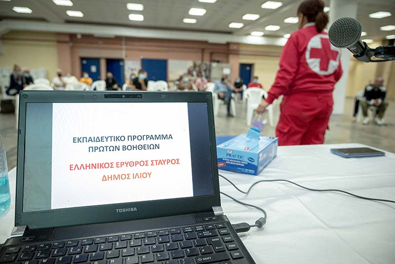 Δήμος Ιλίου: Απινιδωτές και πλήρως εξοπλισμένα ιατρεία σε όλα τα αθλητικά κέντρα