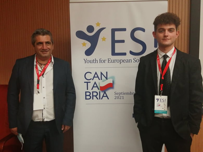 Στην Ισπανία ο Δήμος Φυλής για το ευρωπαϊκό πρόγραμμα YES! Ξεχώρισε η ελληνική αποστολή με τον φοιτητή Μάριο Δελατόλα