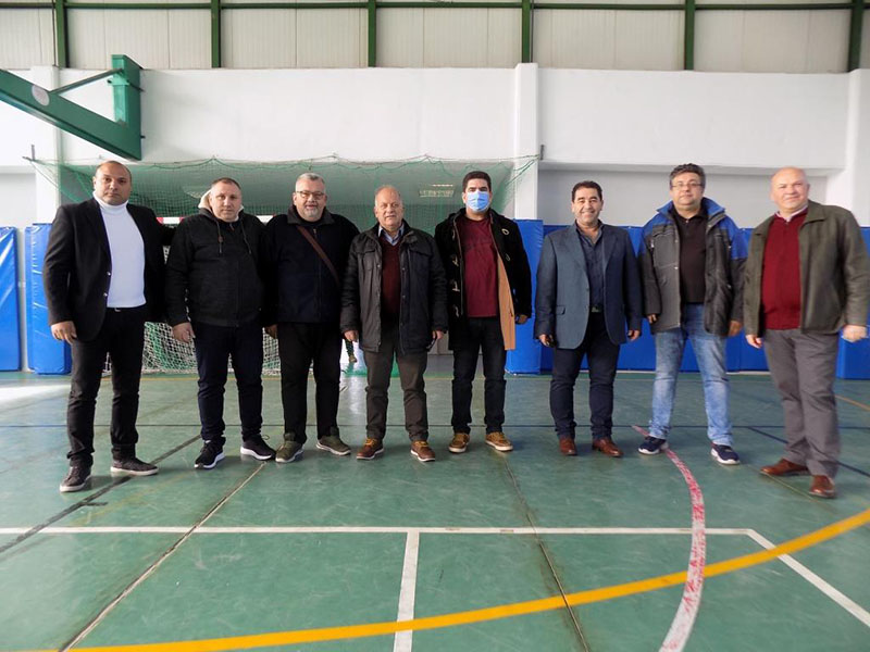 Χαμόγελα και ευχές στην κοπή πίτας του τμήματος handball ΔΑΣ Ζεφυρίου