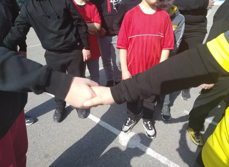 Φιλικός ποδοσφαιρικός αγώνας από τους μαθητές του 12ου δημοτικού Αχαρνών προς τιμήν του Άλκη​