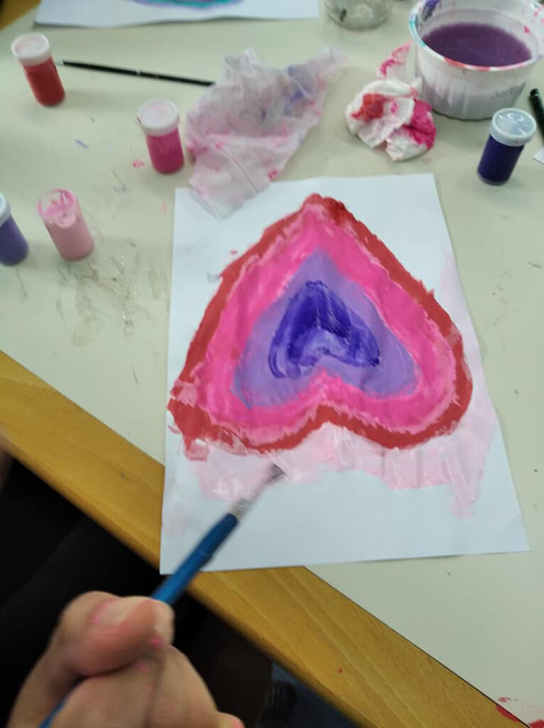 Ειδικό Λύκειο Ιλίου: Όταν τα παιδιά ζωγραφίζουν την καρδιά τους