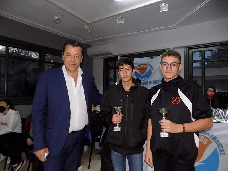 Με ευχές και χαμόγελα έκοψε την πίτα του ο 'Άλμπατρος"