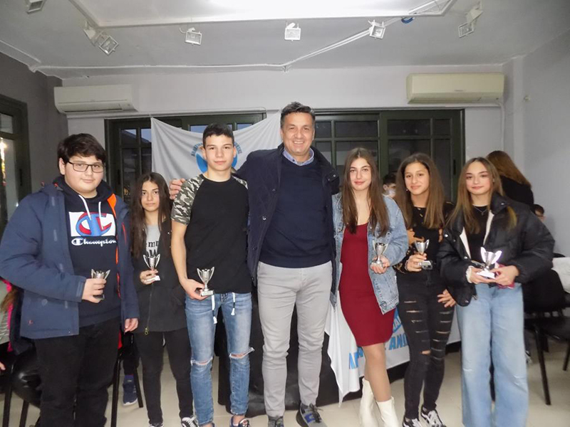 Με ευχές και χαμόγελα έκοψε την πίτα του ο 'Άλμπατρος"