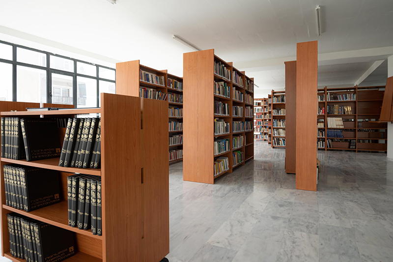 Ανανεωμένη και σε νέο κτήριο η Κεντρική Βιβλιοθήκη Δήμου Ιλίου
