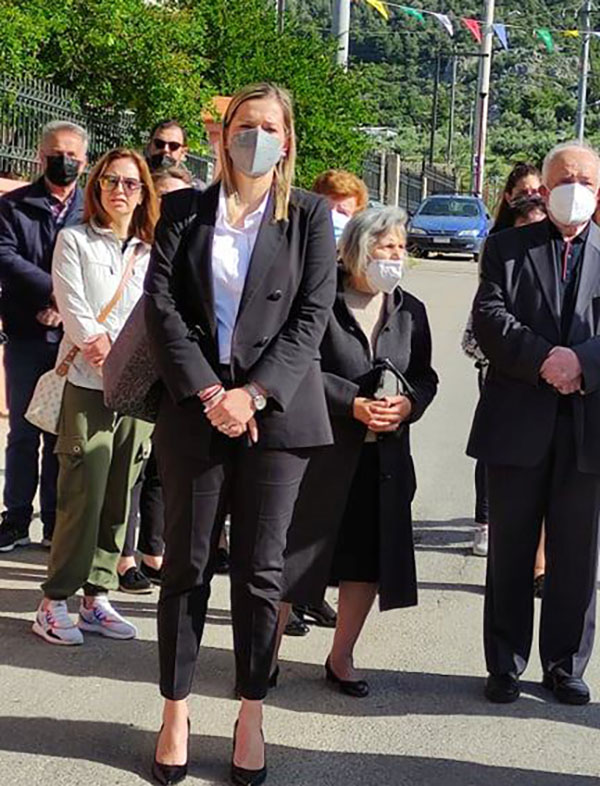 Με ευλάβεια ο εορτασμός στο γραφικό εκκλησάκι του Αγίου Νικολάου Νεομάρτυρος στη Φυλή