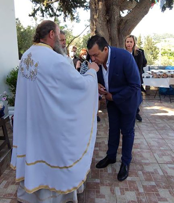 Με ευλάβεια ο εορτασμός στο γραφικό εκκλησάκι του Αγίου Νικολάου Νεομάρτυρος στη Φυλή