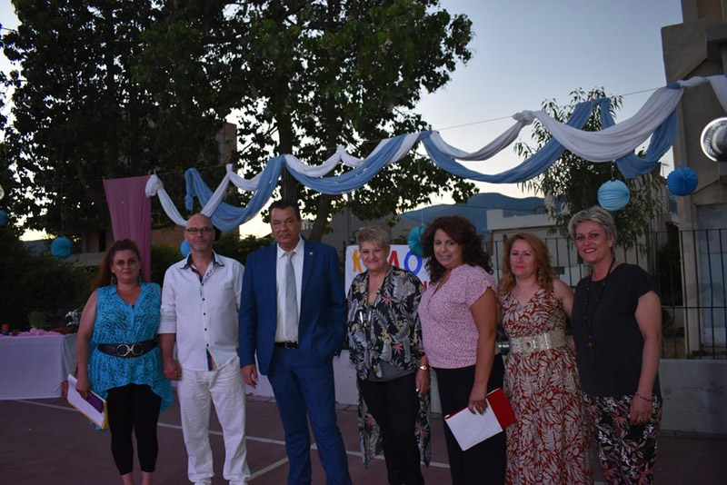 4ο Γυμνάσιο Άνω Λιοσίων: Πάρτι και χορός μέχρι... τελικής πτώσης στην αποχαιρετιστήρια γιορτή των μαθητών