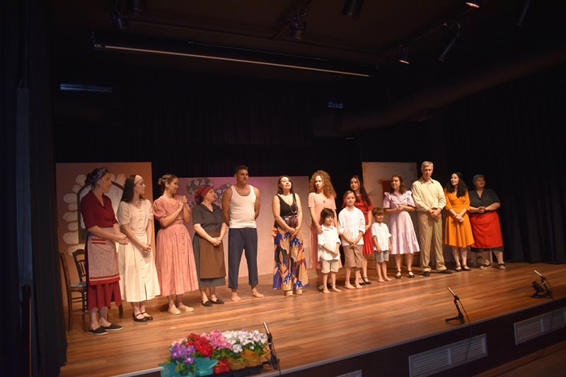 "Liola" από τη Θεατρική Ομάδα Δήμου Φυλής: Χιούμορ, τραγούδι και θερμά χειροκροτήματα