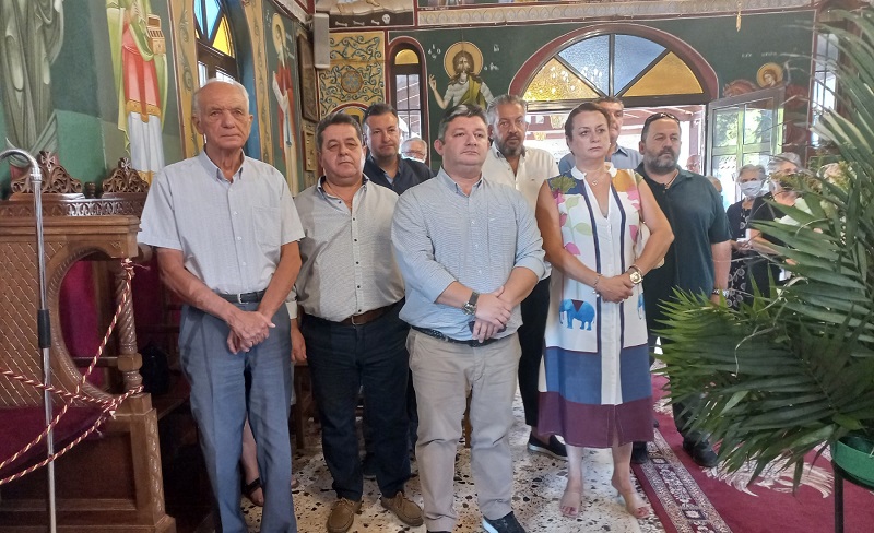 Με κατάνυξη τιμήθηκε ο Άγιος Παντελεήμονας στο νέο νεκροταφείο Αχαρνών