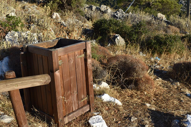 Προφήτης Ηλίας Φυλή: Ένα όμορφο λιθόκτιστο μονοπάτι οδηγεί στην καρδιά του και την κορυφή του βουνού