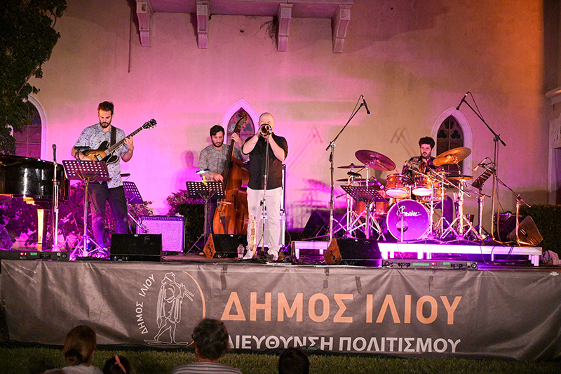 11ο Jazz στο Πάρκο: Δυνατά χτύπησε και φέτος στο Ίλιον η καρδιά της ελληνικής jazz