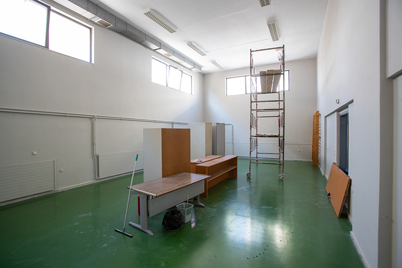 Ξεκίνησαν οι εργασίες αναβάθμισης στο Δημοτικό Κολυμβητήριο Πετρούπολης