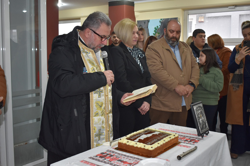 Με κρητικό γλέντι γιόρτασε τα 40 χρόνια λειτουργίας και έκοψε την πίτα ο Σύλλογος Κρητών Άνω Λιοσίων-Ζεφυρίου