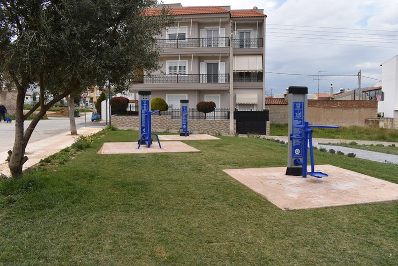 Ζωφριά: Απέκτησε το πρώτο υπαίθριο αθλητικό πάρκο και το πρώτο "έξυπνο" παγκάκι στον Δήμο Φυλής