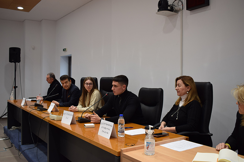 Δήμος Ιλίου: Το 4ο Δημοτικό Συμβούλιο Εφήβων συζητά για τη βία και καταθέτει προτάσεις