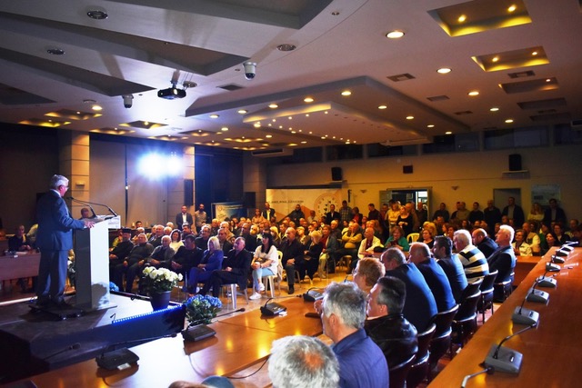 Θανάσης Μπούρας, υποψήφιος βουλευτής ΝΔ Δυτική Αττική: Πλήθος κόσμου δίπλα του στην ομιλία στα Άνω Λιόσια