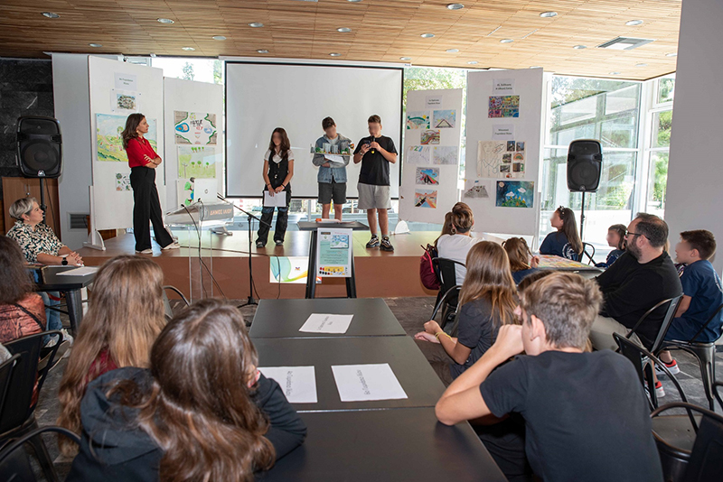 1o World Cafe στον Δήμο Ιλίου: Μαθητές και δάσκαλοι συζητούν για το Περιβάλλον