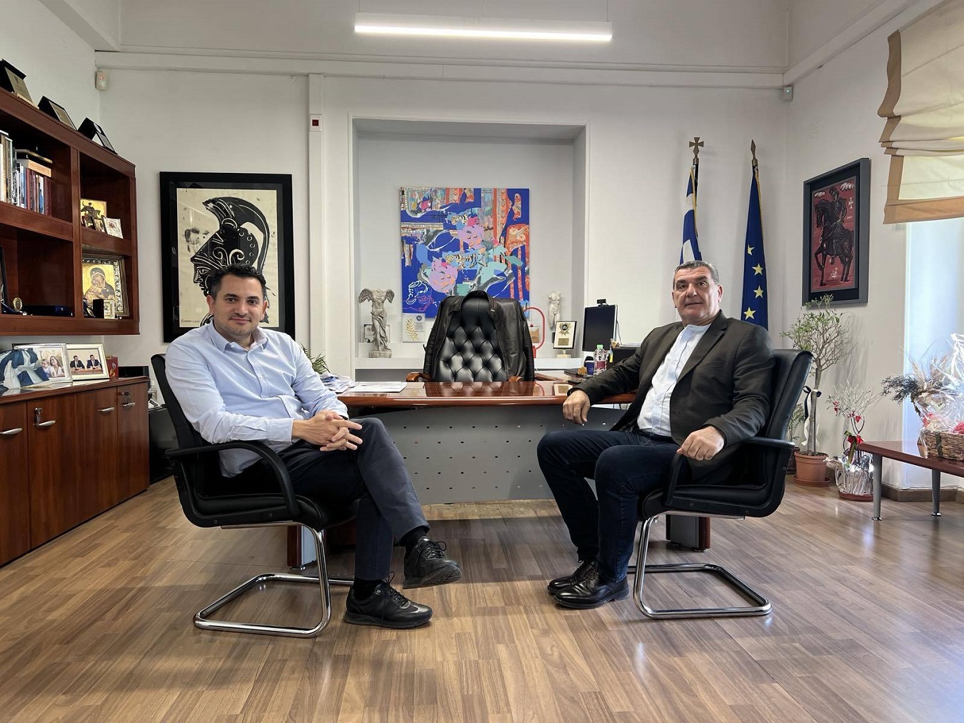 Με τον Δήμαρχο Αγίων Αναργύρων-Καματερού συναντήθηκε ο υποψήφιος ευρωβουλευτής με τους «Δημοκράτες» Κώστας Δαμάσκος
