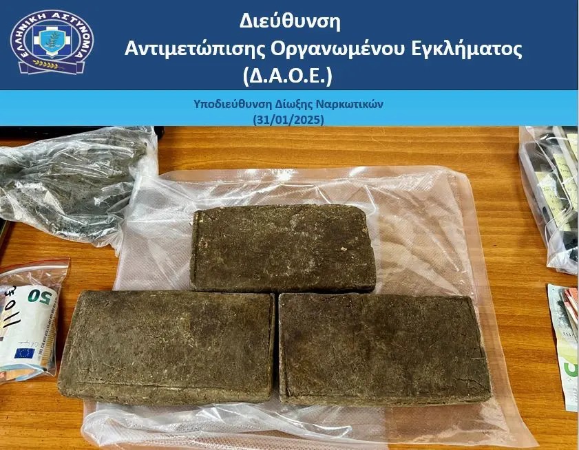 Ελεύθεροι οι 6 από τους 17 κατηγορούμενους που πιάστηκαν για διακίνηση ηρωίνης σε περιοχές της Δυτικής Αττικής