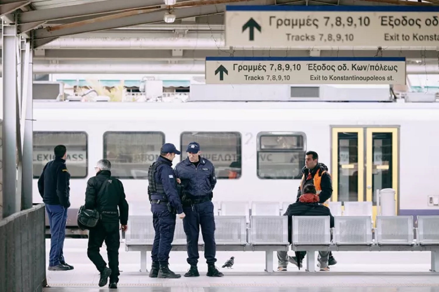 Σε ισχύ το σχέδιο “Αριάδνη ΙΙ”- 220 αστυνομικοί σε λεωφορεία και προαστιακό