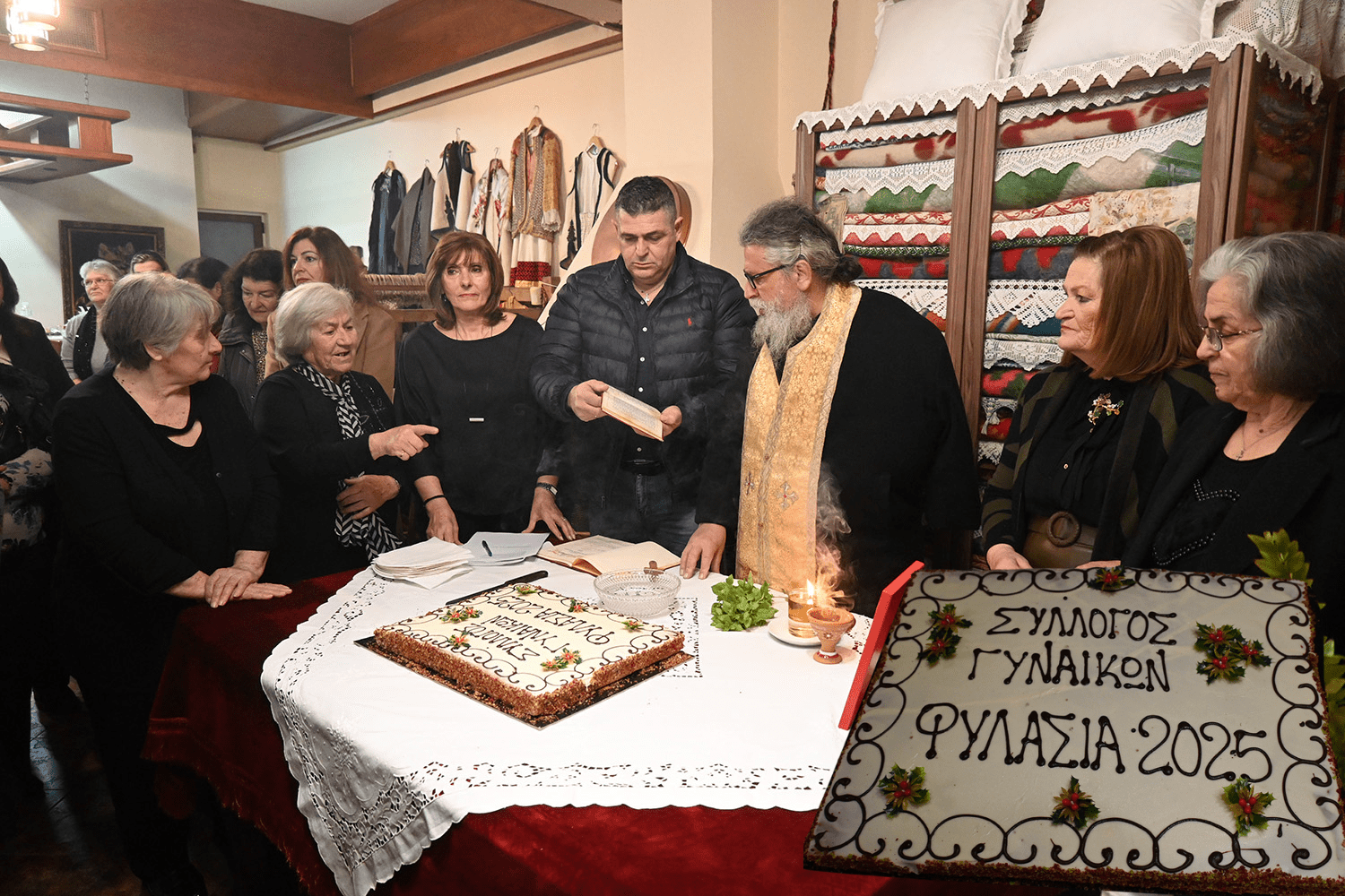 Παράδοση, χαρά και οικογενειακή ζεστασιά στην κοπή της βασιλόπιτας του Συλλόγου ΦΥΛΑΣΙΑ