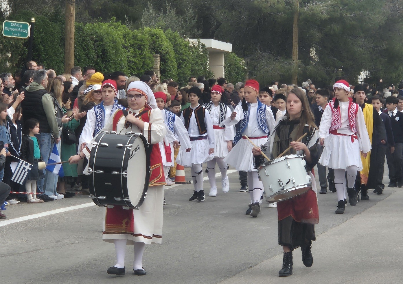 Με λαμπρότητα τιμήθηκε η 25η Μαρτίου στους Θρακομακεδόνες (φωτό & βίντεο)
