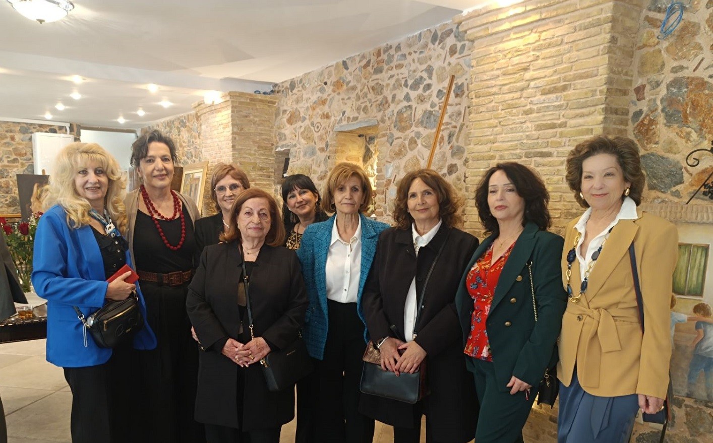 Αχαρνές: Μια ξεχωριστή εμπειρία η έκθεση«… Μνήμες» από το καλλιτεχνικό εργαστήριο ζωγραφικής της Φανής Μίχα