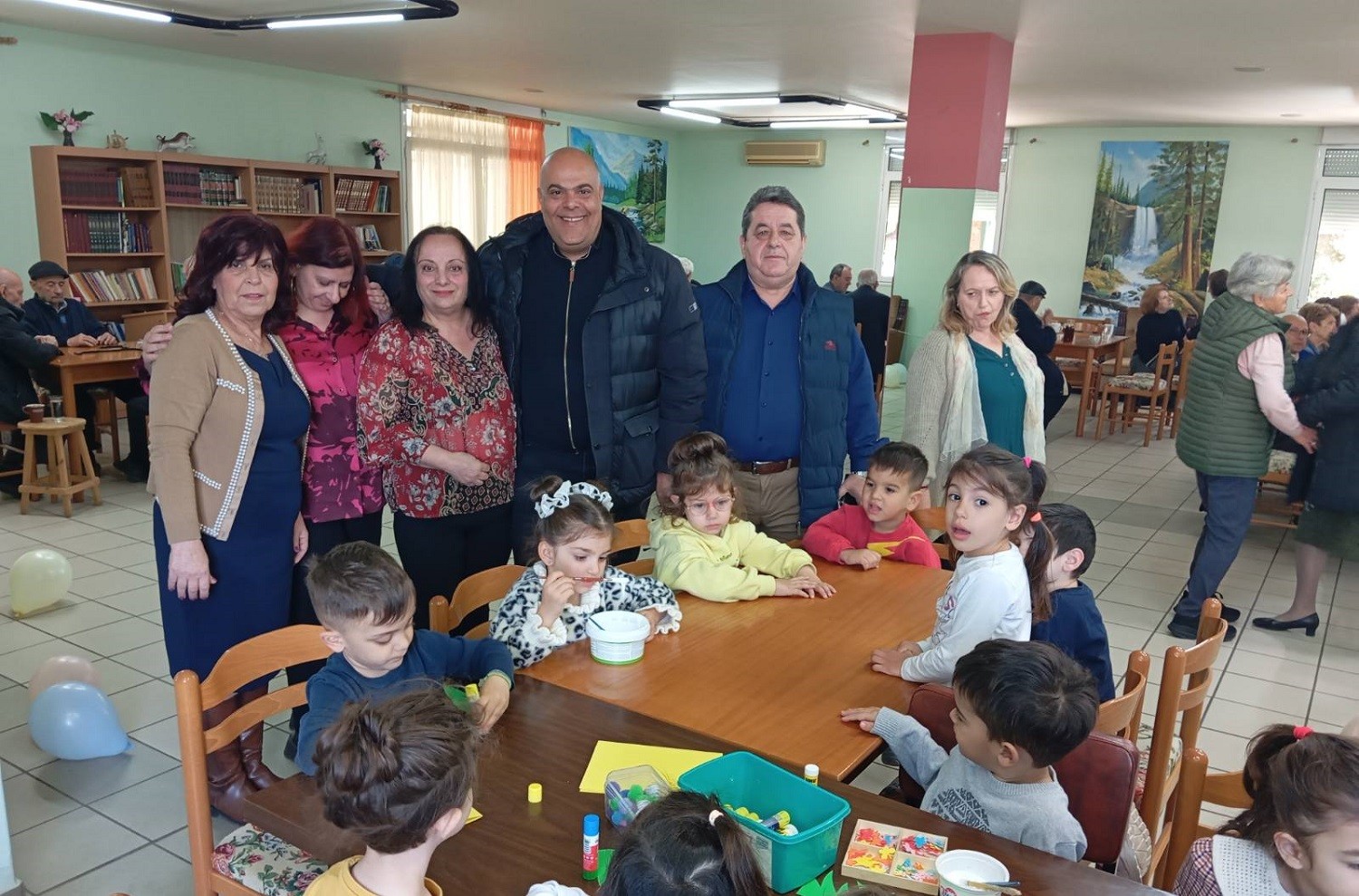 Μια πασχαλινή γιορτή καρδιάς στα ΚΑΠΗ του Δήμου Αχαρνών