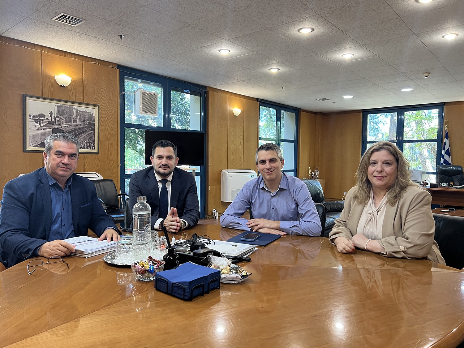 Άγιοι Ανάργυροι-Καματερό: Το ρέμα Εσχατιάς στο επίκεντρο συνάντησης του Σταύρου Τσίρμπα με την ηγεσία του υπουργείου Υποδομών