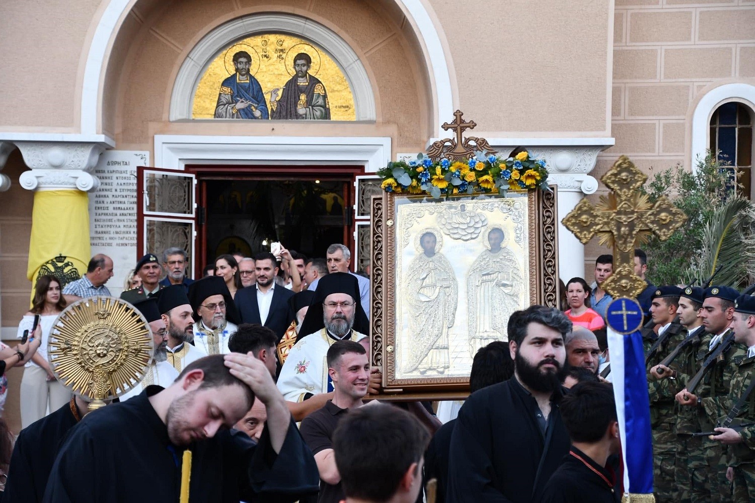 Δήμος Αγίων Αναργύρων-Καματερού: Χιλιάδες κόσμου στο διήμερο εκδηλώσεων για τους Πολιούχους τους (φωτογραφίες)