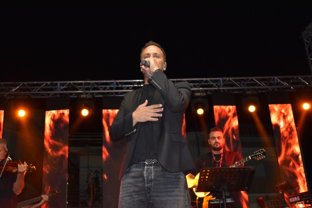 Δεκαπενταύγουστος στη Φυλή: Αυλαία με νέους καλλιτέχνες στις πολιτιστικές εκδηλώσεις