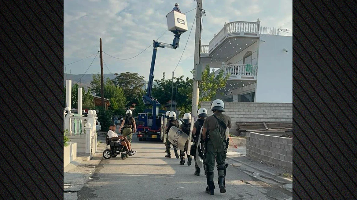 Έφοδοι της αστυνομίας σε καταυλισμούς στον Δήμο Φυλής – 8 συλλήψεις για ναρκωτικά και ρευματοκλοπές (βίντεο)