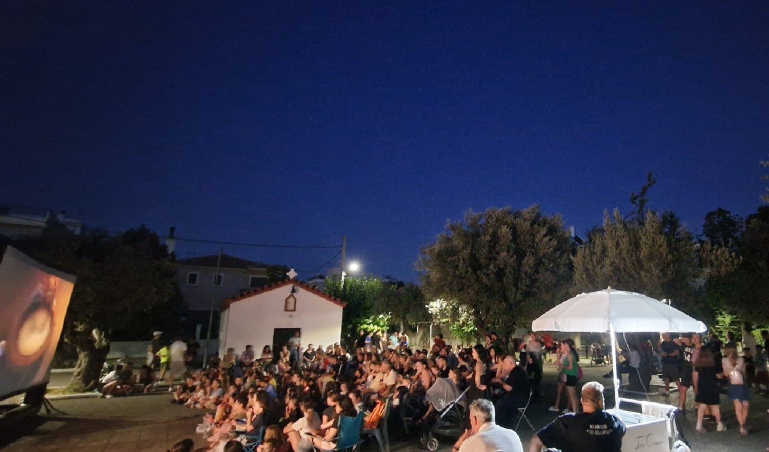 21 βραδιές κάτω από τα αστέρια στις γειτονιές των Αχαρνών – Ολοκληρώθηκαν οι Βραδιές Κινηματογράφου