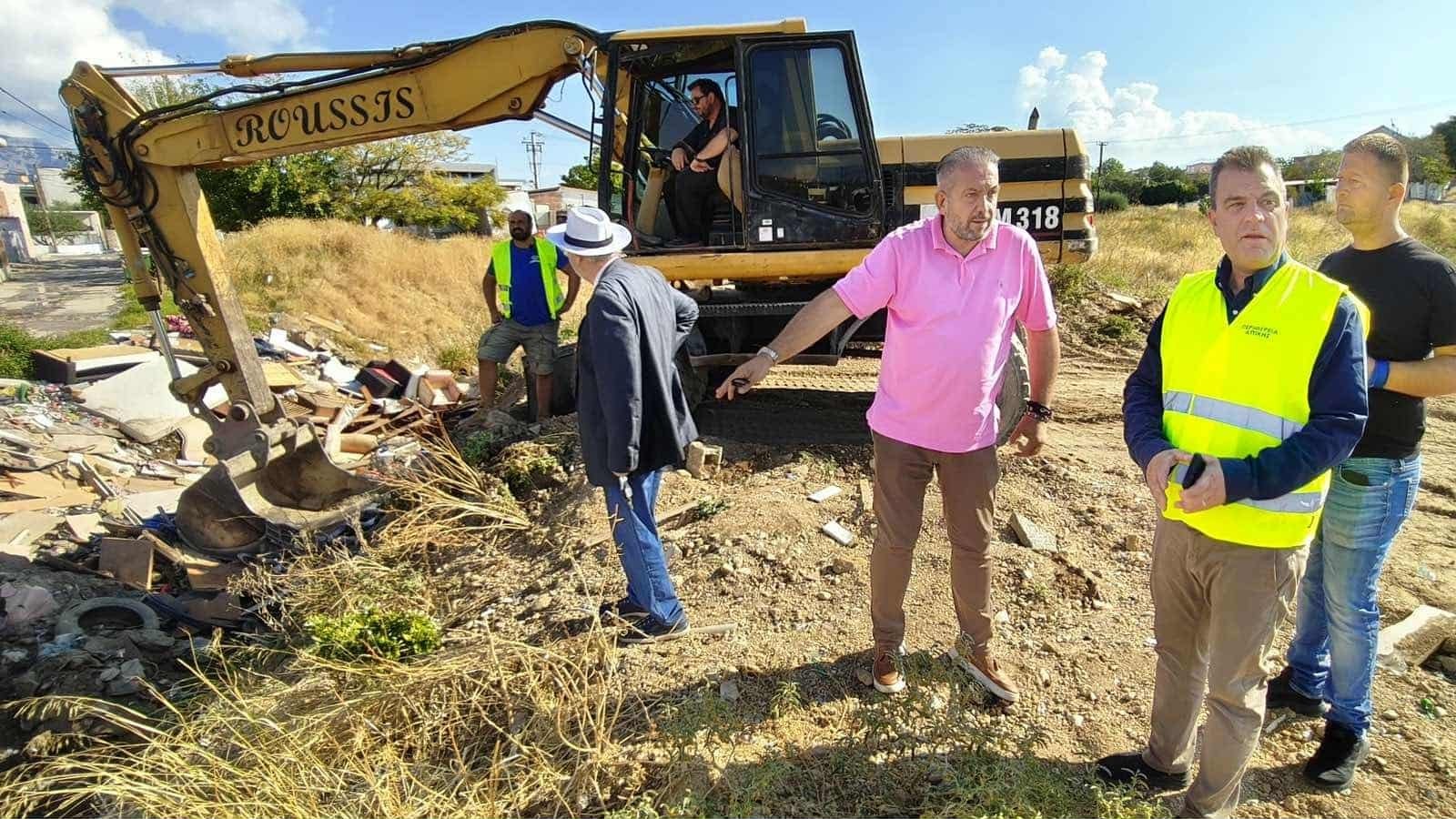 Νέος καθαρισμός στο ρέμα Αυλίζας από την Αντιπεριφέρεια Ανατολικής Αττικής μετά από παράνομες ρίψεις απορριμμάτων
