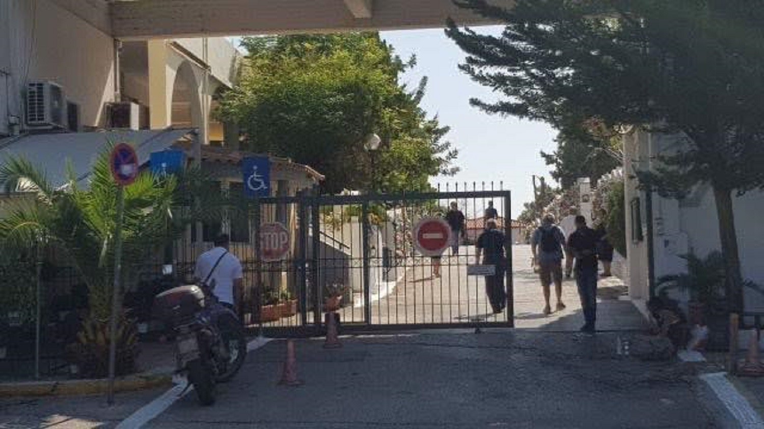 Άφαντος παραμένει ο Ρομά με τα οστά που έκλεψε από το Κοιμητήριο Αγίων Αναργύρων για να ζητήσει λύτρα