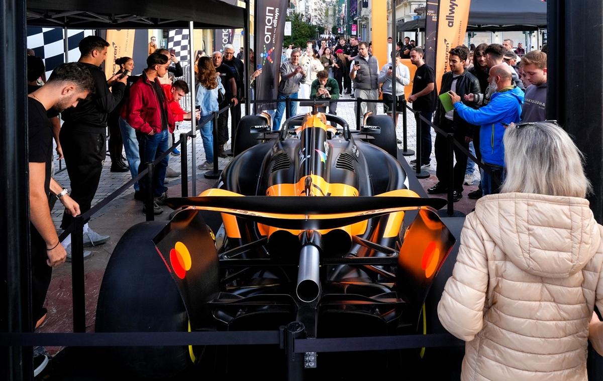 Η απόλυτη εμπειρία Formula 1 στο Ζάππειο Μέγαρο το Σαββατοκύριακο 8 και 9  Νοεμβρίου  – Το showcar της McLaren F1 Team ολοκληρώνει ένα μοναδικό roadshow σε όλη την Ελλάδα με ένα τελευταίο pitstop στην Αθήνα