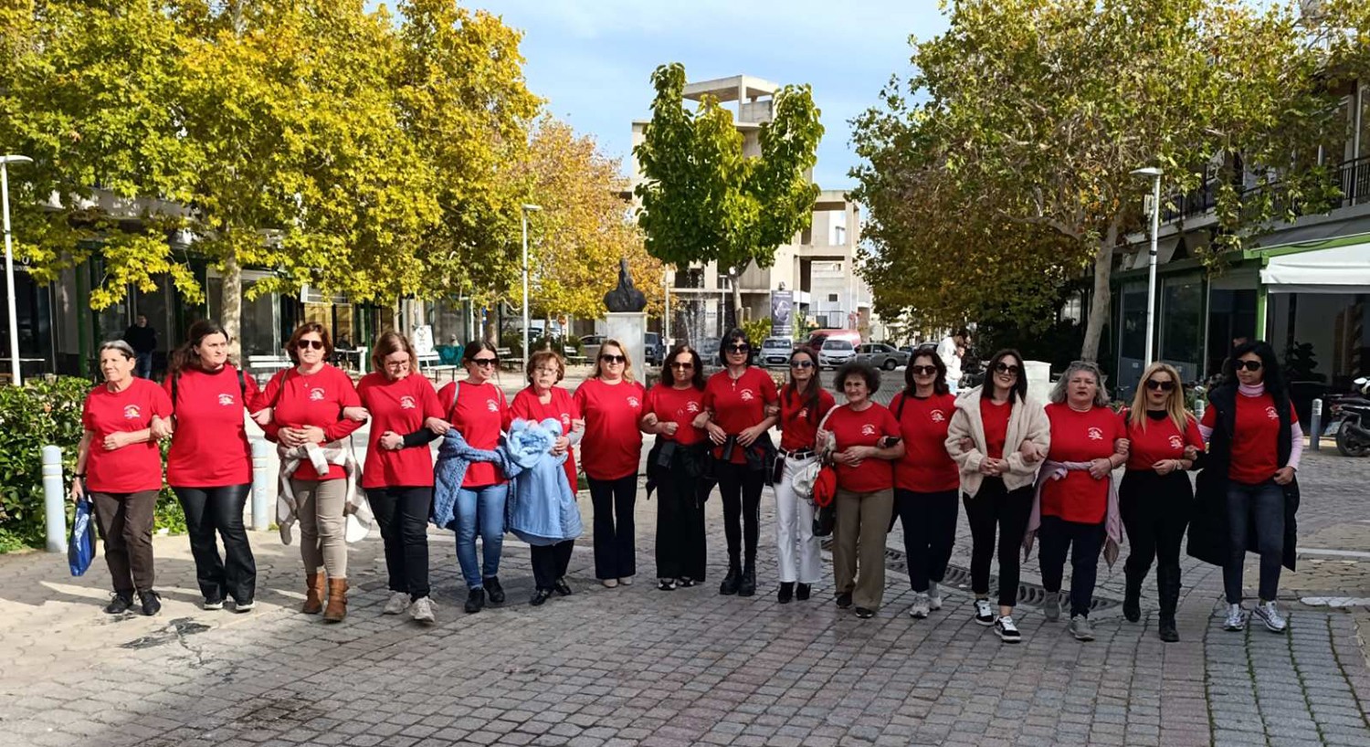Μήνυμα για την εξάλειψη της βίας των γυναικών έστειλαν γυναίκες από το “Βοήθεια στο Σπίτι” Δήμου Φυλής