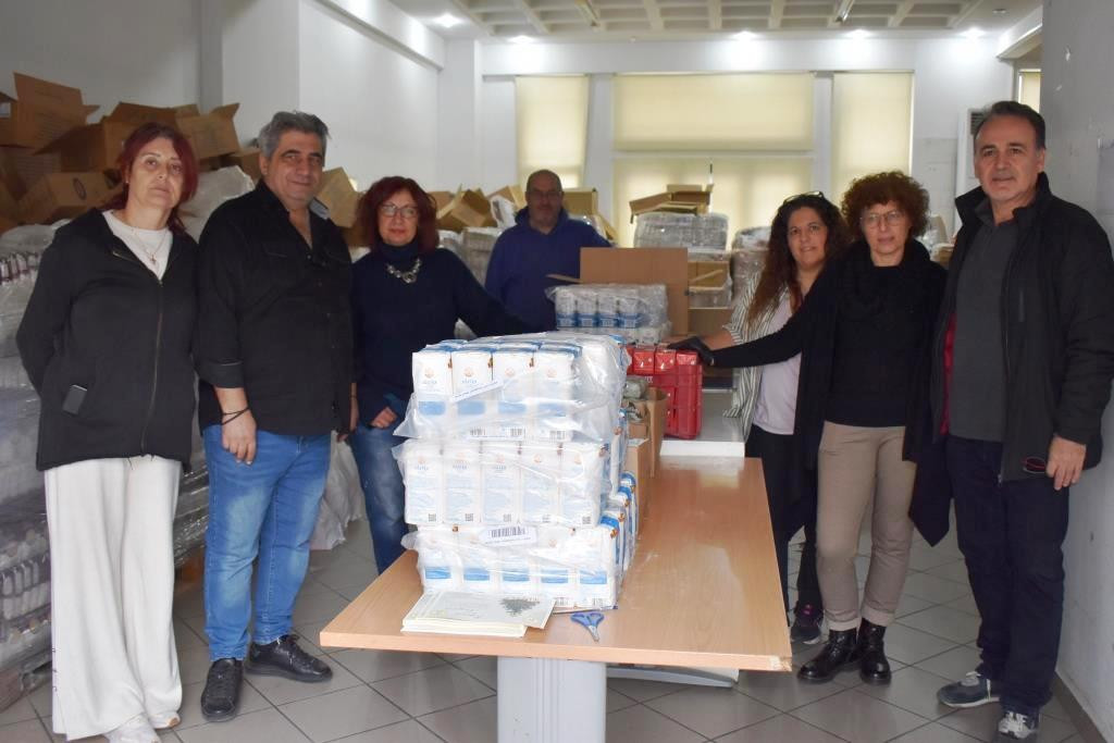 Ολοκληρώθηκε ομαλά η διανομή και για τις γιορτές από το Κοινωνικό Παντοπωλείο Δήμου Φυλής