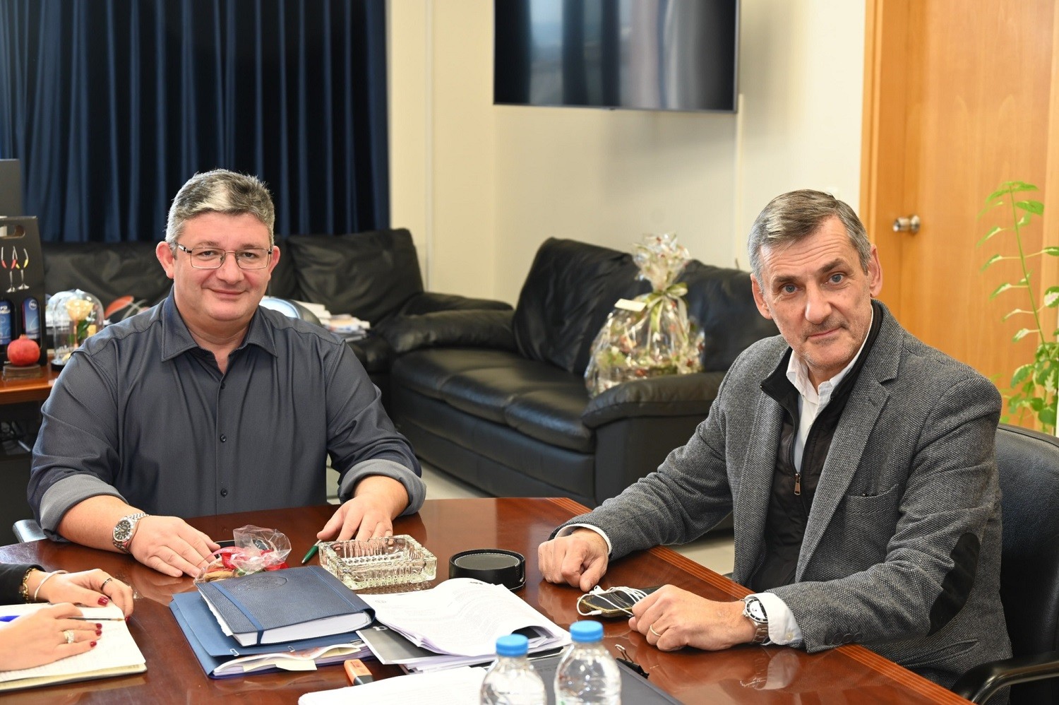 Εποικοδομητική συνάντηση του Δημάρχου Αχαρνών με τον Γενικό Γραμματέα της Αποκεντρωμένης Διοίκησης
