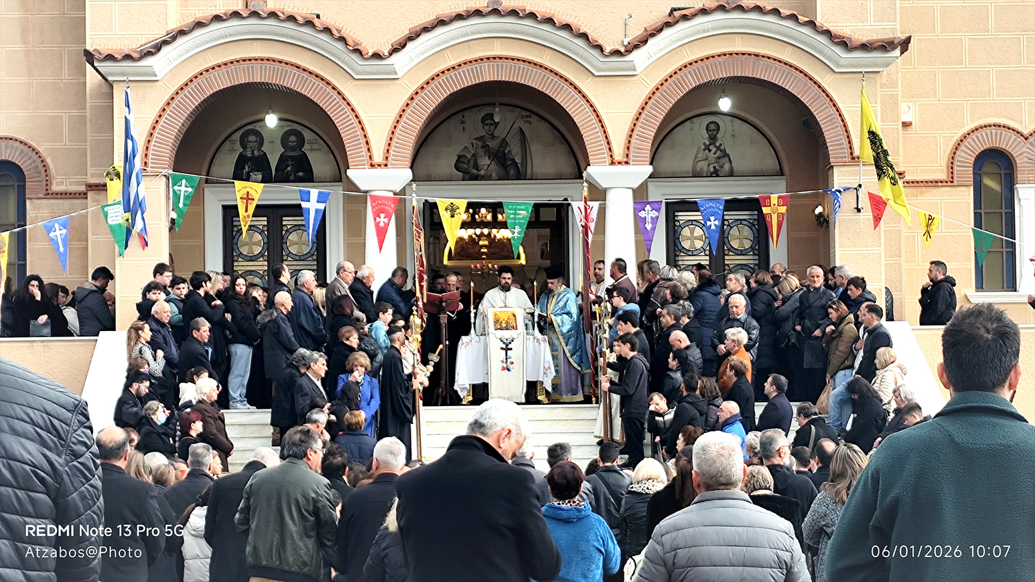 Με λαμπρότητα ο εορτασμός των Θεοφανίων στον  Ι.Ν. Αγίου Δημητρίου Άνω Λιοσίων (εικόνες & βίντεο)