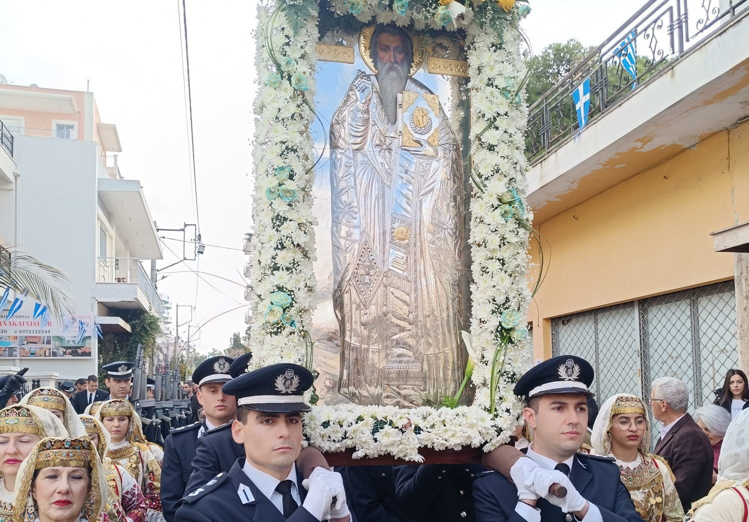 Με λαμπρότητα ο εορτασμός του Αγίου Βλασίου στις Αχαρνές (φωτό & βίντεο)
