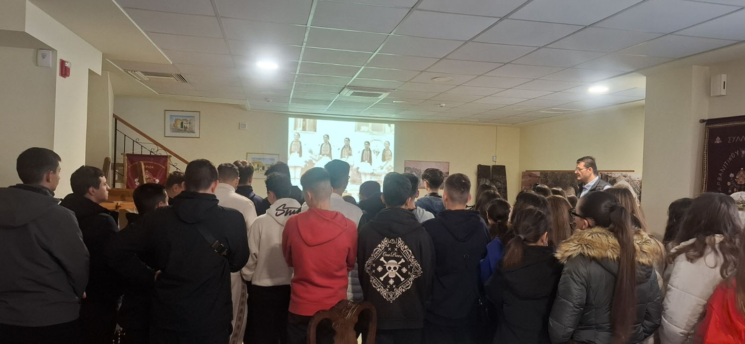 Σε Αρχαίο Φρούριο Φυλής και ΓΡΙΖΑ το 1ο Γυμνάσιο Σαλαμίνας